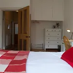 2 Bedroom Apartment With Castle Views